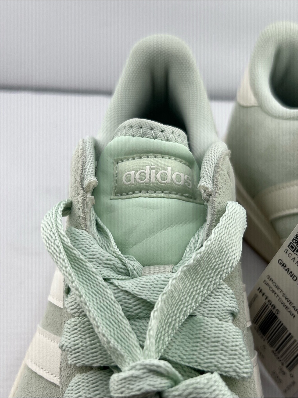 👟adidas Mint Green Suede Low-Top Sneakers - Picture 9 of 11